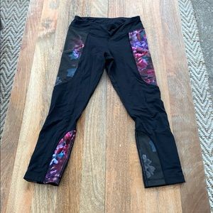 Cropped lululemon yoga, running leggings